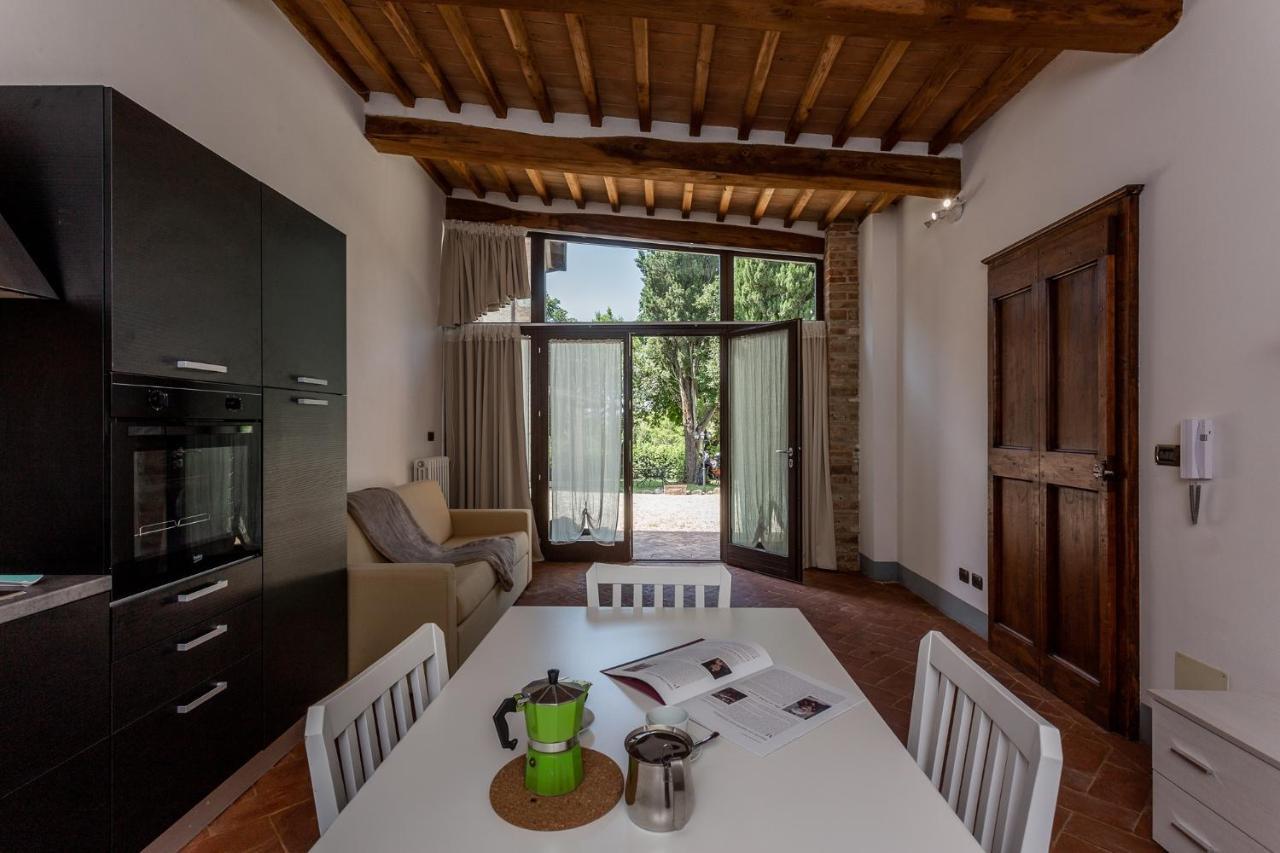 Il Borgo Di Terrensano Aparthotel Siena Esterno foto