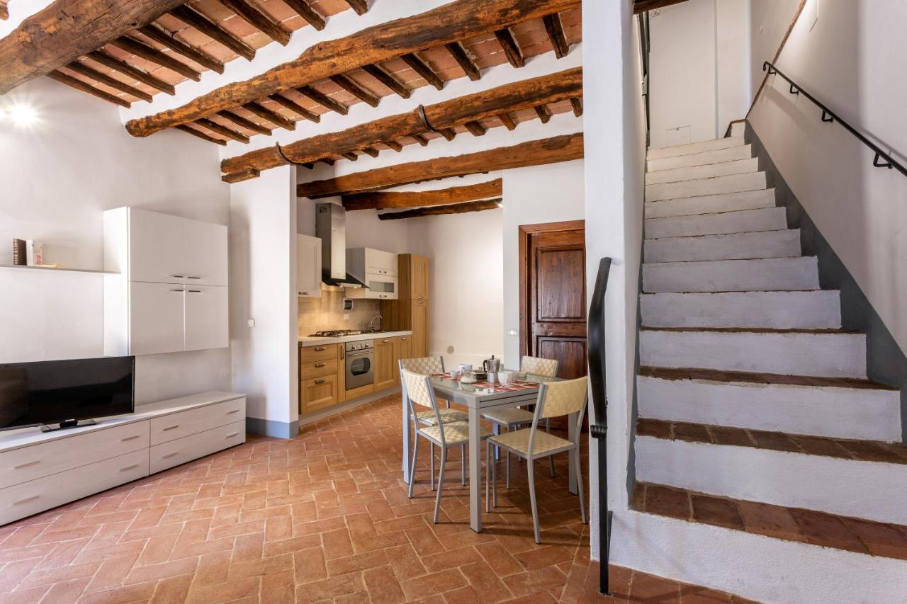 Il Borgo Di Terrensano Aparthotel Siena Esterno foto