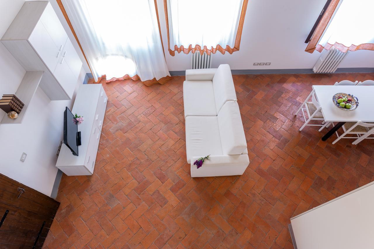 Il Borgo Di Terrensano Aparthotel Siena Esterno foto