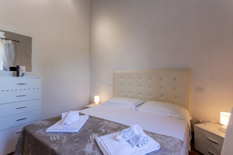 Il Borgo Di Terrensano Aparthotel Siena Esterno foto